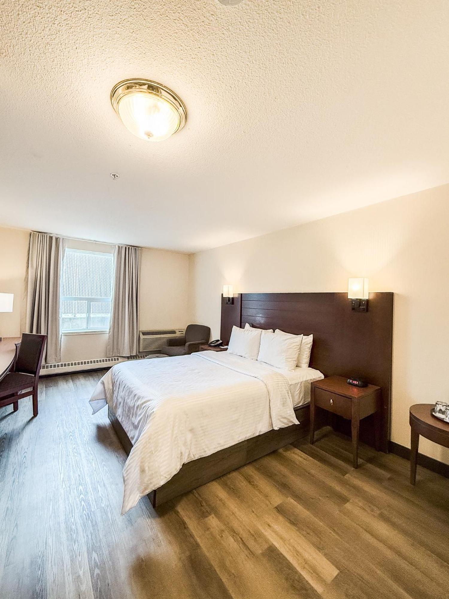 West Edmonton Mall Inn Exterior photo